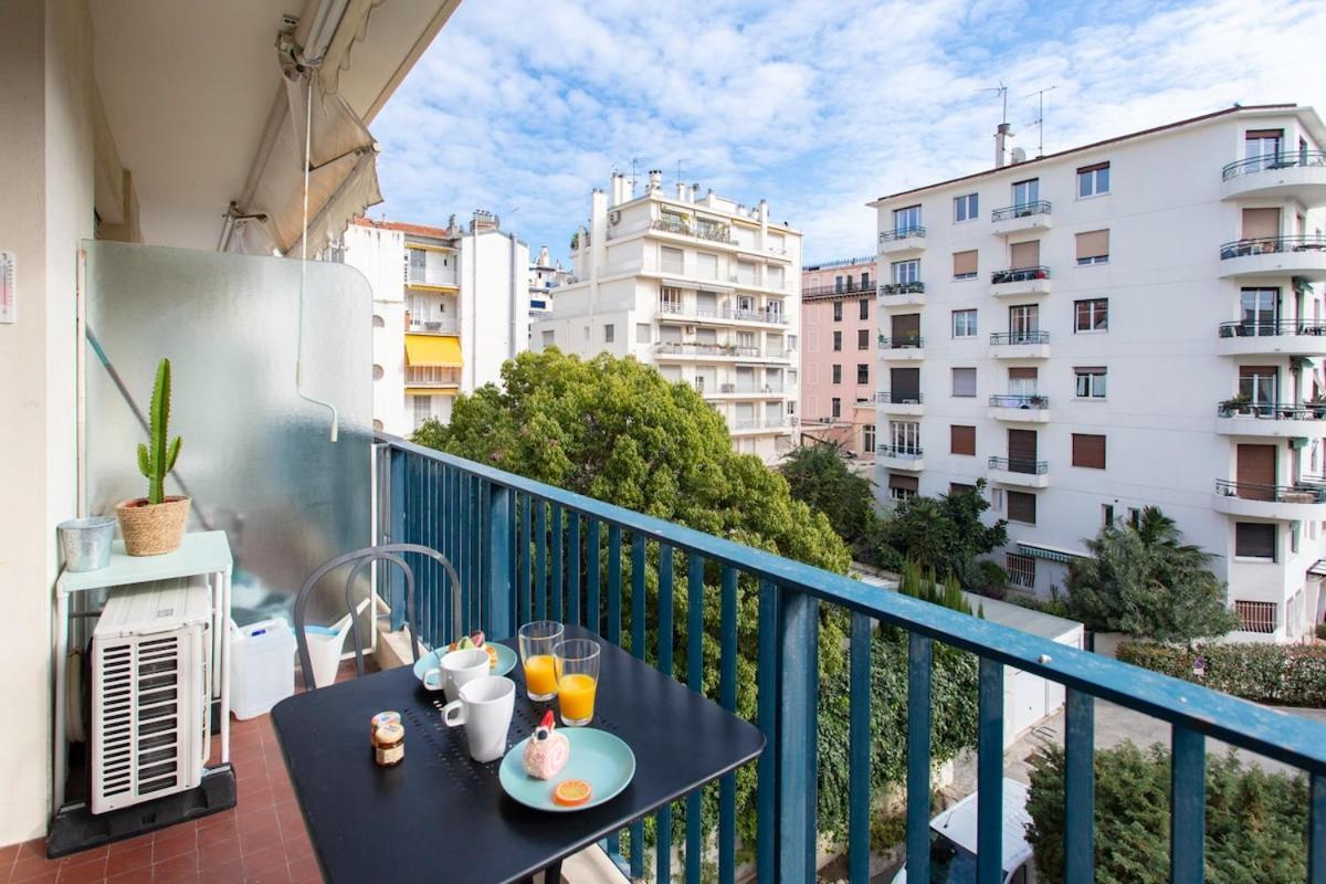 #26 Idealy Located Flat Ac 2mins Walk To Sea Balcony