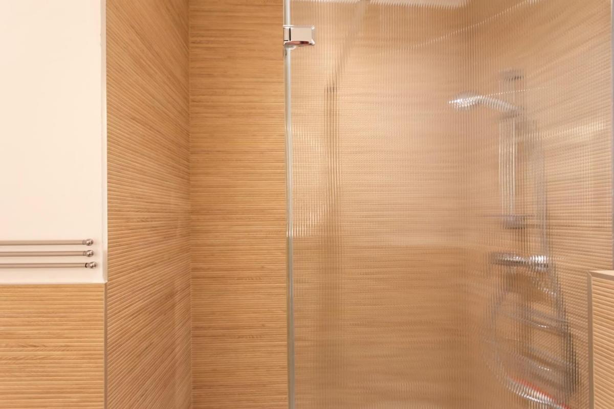 Apartment #26 Idealy Located Flat Ac 2mins Walk To Sea Balcony *